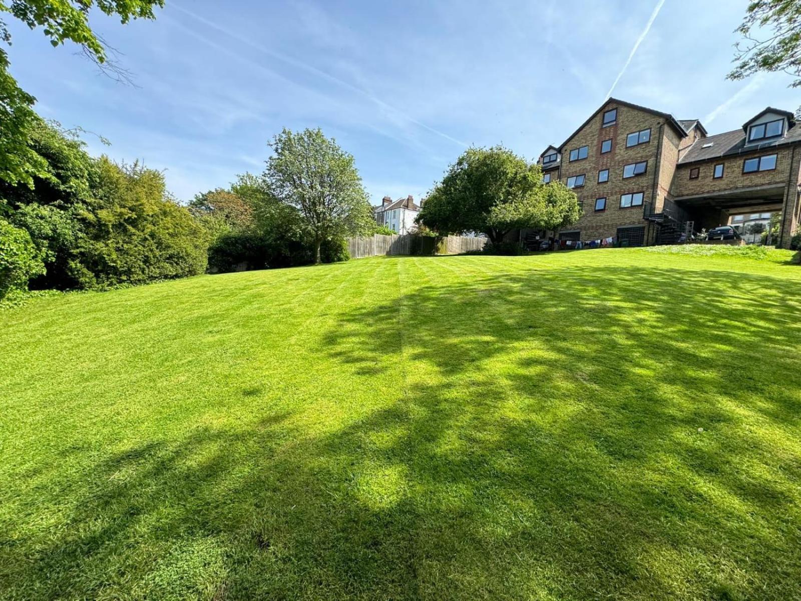 פלמסטד Vry Woolwich - Cosy Property With Stunning Views Of London מראה חיצוני תמונה